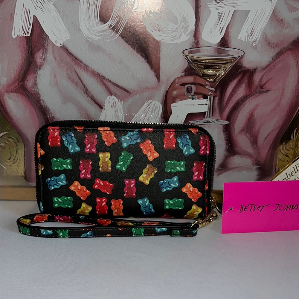 Betsey Johnson Black Gummy Bear Clutch Wristlet - Picture 14 of 17